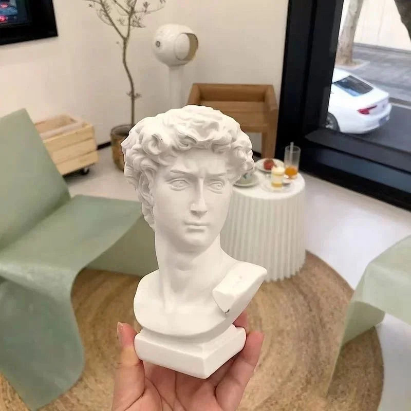 David Sculpture Vase
