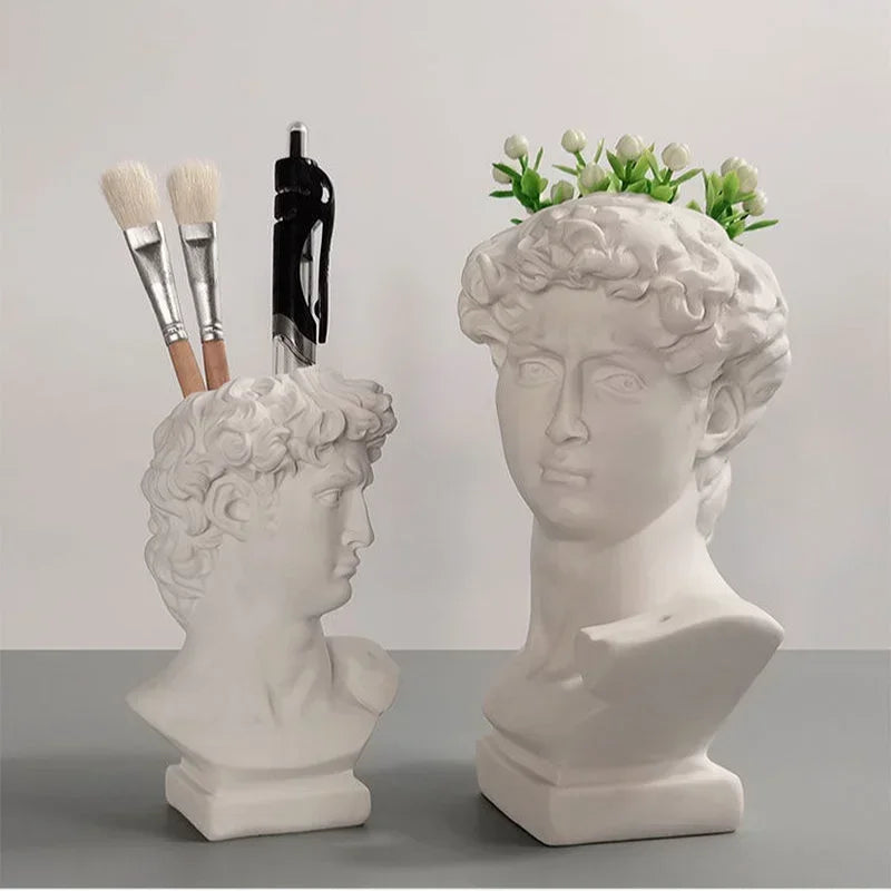 David Sculpture Vase