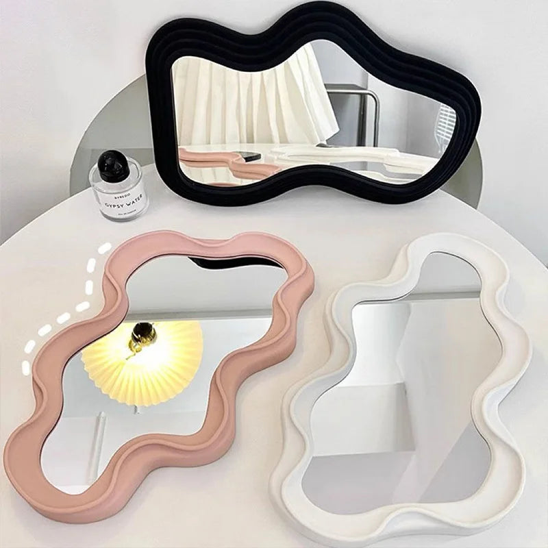 Cloud Mirror – The Sculptural Statement